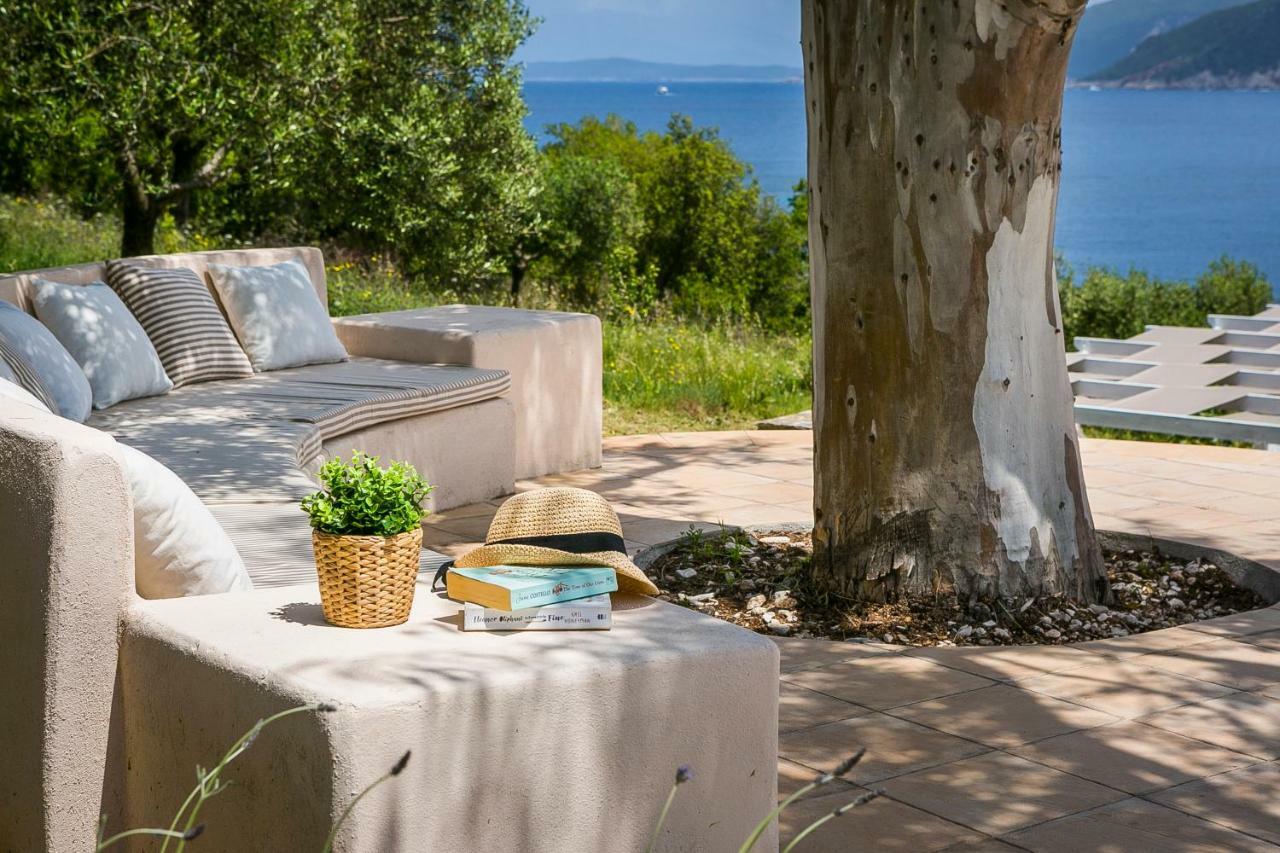 Martini Waterfront Suites Фіскардо Екстер'єр фото