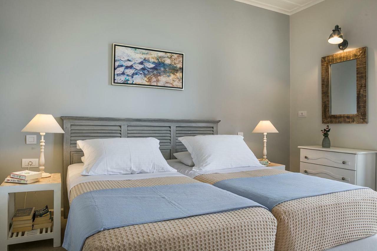 Martini Waterfront Suites Фіскардо Екстер'єр фото