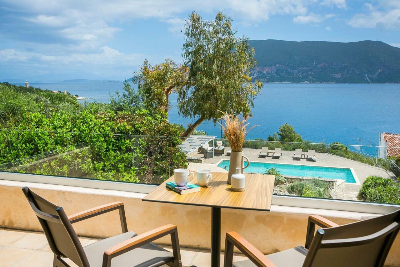 Martini Waterfront Suites Фіскардо Екстер'єр фото
