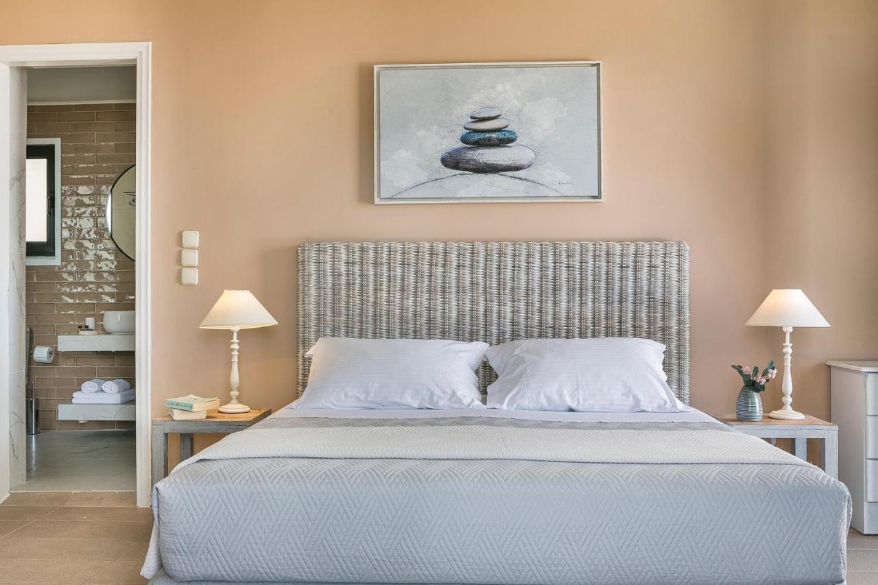Martini Waterfront Suites Фіскардо Екстер'єр фото